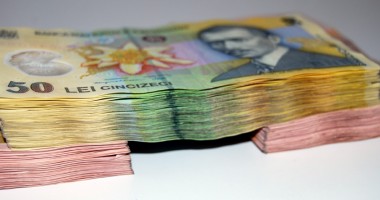 Stire din Eveniment : Patron reținut  pentru o evaziune fiscală de aproape trei milioane de lei