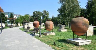 Stire din Cultură-Educație : "Meciul de comedie" aduce improvizația în vechiul Tomis