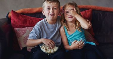 Stire din Cultură-Educație : Copiii pot viziona două spectacole online în acest weekend