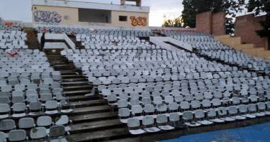 "Ping-pong" între Primărie și CJC cu Teatrul  de Vară din Mamaia. Clădirea a ajuns o ruină - 3