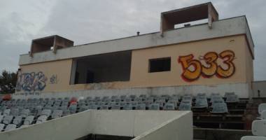 "Ping-pong" între Primărie și CJC cu Teatrul  de Vară din Mamaia. Clădirea a ajuns o ruină - 7