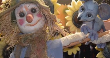 Spectacole cu păpuși și marionete pe scena Teatrului „Căluțul de Mare”