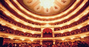 Stire din Cultură-Educație : Un balerin-vedetă, autorul atacului cu acid de la Teatrul Balșoi