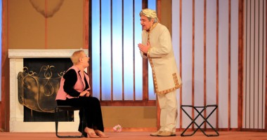 Stire din Cultură-Educație : "Escrocii" revin pe scenă