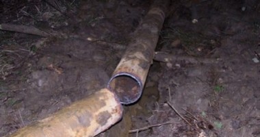Stire din Eveniment : Dosar penal pentru furt de țeavă metalică