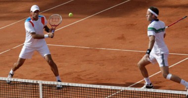 Stire din Sport : Dublul Tecău / Lindstedt, eliminat din turneul de la Roland Garros