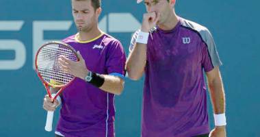 Stire din Sport : Tecău și Rojer, a doua înfrângere la Turneul Campionilor