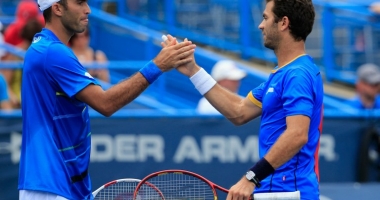 Stire din Sport : Tenis / Tecău și Rojer, a treia victorie în fața fraților Bryan, la Paris-Bercy
