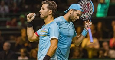 Stire din Sport : Horia Tecău și Jean-Julien Rojer își încep aventura la Turneul Campionilor