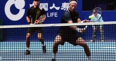 Stire din Sport : Tenis / Perechea Tecău - Lindstedt, în sferturile de finală de la Brisbane