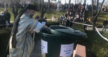 Stire din Politică-Administrație : Primăria Techirghiol organizează Boboteaza pe faleza lacului, în dreptul pontonului