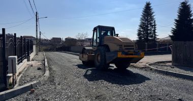 Stire din Politică-Administrație : Primăria Techirghiol continuă asfaltarea străzilor din localitate