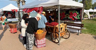 Stire din Politică-Administrație : Primăria Techirghiol a organizat „Festivalul Cireşelor”. „A fost o atmosferă deosebită”