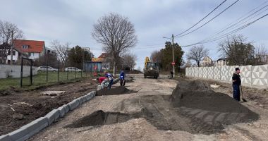 Primăria Techirghiol continuă asfaltarea străzilor din localitate