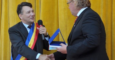 Peste 150 de cetățeni din Techirghiol au primit diplome de excelență - 2