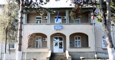 Stire din Politică-Administrație : Cine vrea la Primăria Techirghiol