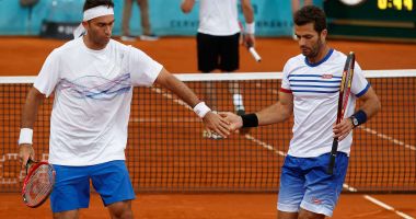 Stire din Sport : Tenis / Tecău și Rojer s-au calificat în finala probei de dublu la Basel