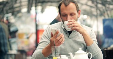Stire din Sănătate : Infuziile de tei pot ajuta la ameliorarea problemelor digestive