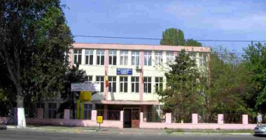 Stire din Cultură-Educație : Simpozion Internațional la Liceul Telecom