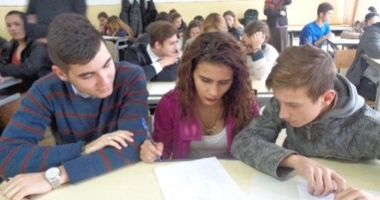Stire din Cultură-Educație : La TELECOM, s-au împărțit diplome… neprețuite