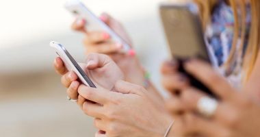 Stire din Actualitate : Românii vor primi bani pentru întârzierea la portarea numărului de telefon
