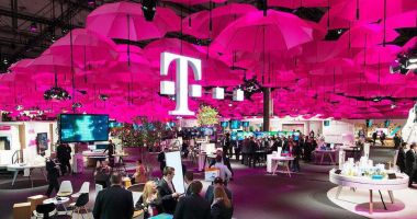 Stire din Tehnologie : Telekom, vești pentru clienții care nu își pot folosi cartela! Când ar putea fi reparată rețeaua