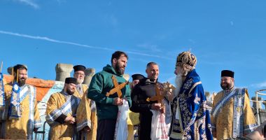 Un profesor, un inginer contructor și un tânăr sportiv sunt cei trei temerari care au scos crucile din mare, de Bobotează - 2