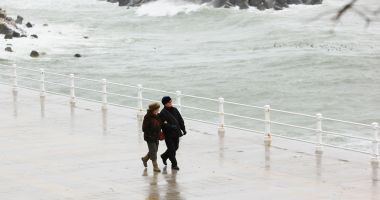 Temperaturi oscilante, la Constanţa. Abia săptămâna viitoare se încălzeşte