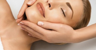 Stire din Diverse : Alimente care fac rău pielii
