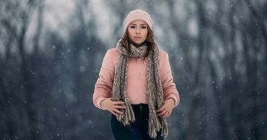 Stire din Sănătate : Tenul gras are nevoie de îngrijiri suplimentare în sezonul rece
