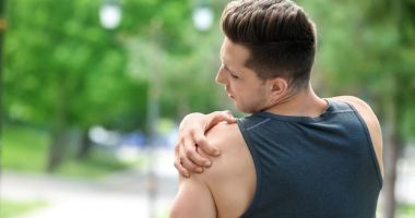 Stire din Sănătate : Tendinita mușchiului biceps provoacă dureri puternice în umeri