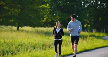 Stire din Sănătate : Încălțămintea nepotrivită, și, uneori, sportul duc la apariția tendinitei Achilliene