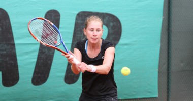 Stire din Sport : Elena Bogdan, eliminată în optimi la Mamaia Idu Trophy
