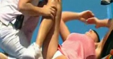 Stire din Monden : Interzis minorilor / Jucătoare de tenis, cu dedesubturile la vedere / Video