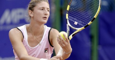 Stire din Sport : Irina-Camelia Begu, în turul doi la Roland Garros