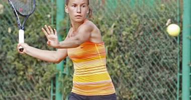 Stire din Sport : Tenis / Irina Maria Bara s-a calificat în optimile turneului ITF de la Minsk