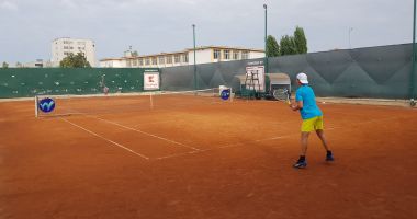 Stire din Sport : Meciuri tari la Tenis Club Bright. Surprize făcute de români la ITF WORLD TENNIS TOUR J3-BRIGHT TROPHY