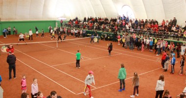 Sorana Cârstea, Simona Halep și Horia Tecău, alături de micuții tenismeni - 3
