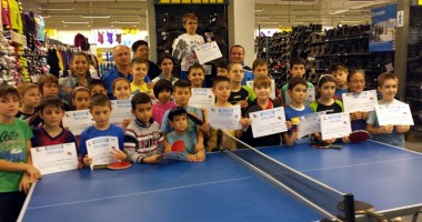 Pasiune și ambiție, la turneul de tenis de masă pentru amatori - 4