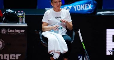 Stire din Sport : Tenis / Patru românce în topul mondial. Simona Halep, în continuare pe podium