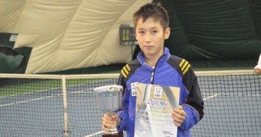 Stire din Sport : Edris Fetisleam, dublu campion la Naționalele de tenis Under 14