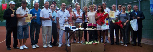 Stire din Sport : Personalitățile au luat cu asalt Cupa Ziua Marinei Române