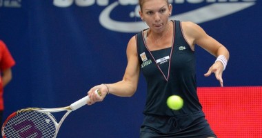 Stire din Sport : Tenis / Simona Halep merge înainte în turneul de la Roma !