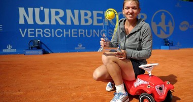 Stire din Sport : Simona Halep a câștigat primul ei titlu WTA