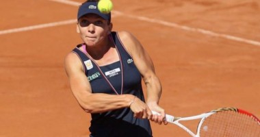 Stire din Sport : Tenis / Simona Halep începe, mâine, participarea în turneul de la Cincinnati