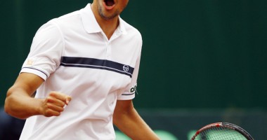 Stire din Sport : Victor Hănescu, în semifinale zgurii de la Gstaad