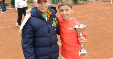 Stire din Sport : Un campion și un vicecampion: frații Gima, primii premianți ai Cupei Mamaia IDU 2013