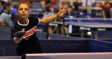 Stire din Sport : Tenis de masă / Șase medalii pentru România la ITTF Serbian Junior & Cadet Open 2012
