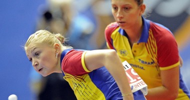 Stire din Sport : Ce minuni mai fac Eliza Samara și colegele ei în Austria