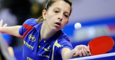Stire din Sport : Tenis masă / Echipa Lumii, din care a făcut parte și Eliza Samara, a pierdut în fața Chinei